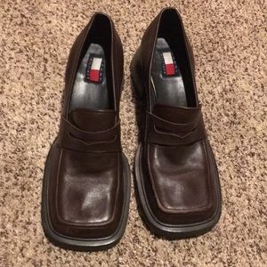 Tommy Hilfiger shoes Women’s size 9.5